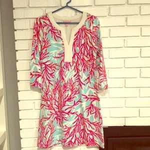 Lilly cotton dress. Three quarter length sleeves.